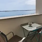 Stjepanovic * トゥリバニ・クルシサ