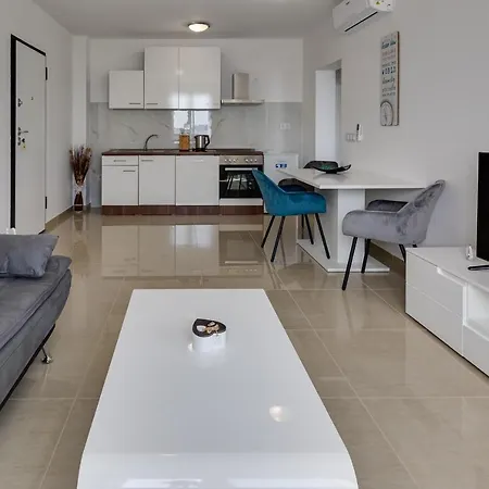Apartment Stjepanovic Tribanj-Kruscica
